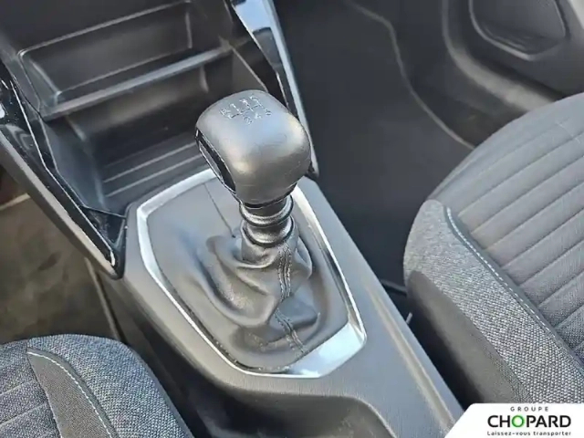 Peugeot 208 puretech 100 s&amp;s bvm6 — photo 19