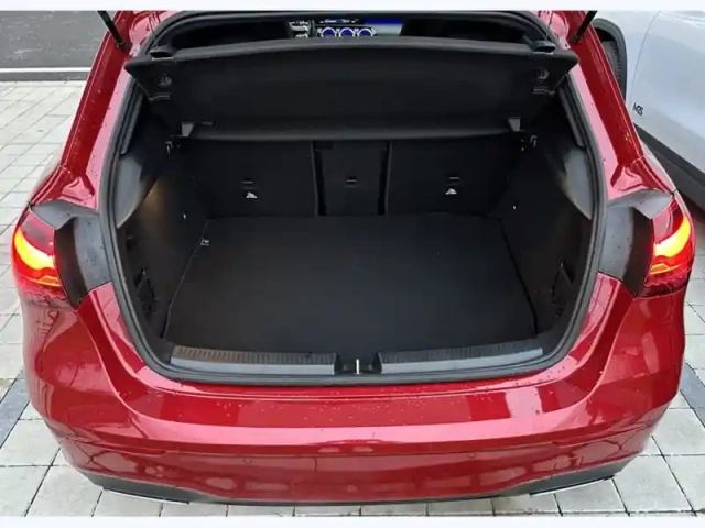 Mercedes Classe A a 220 d berline compacte — photo 10