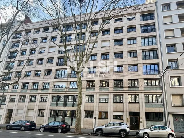 Bureau 92 m²