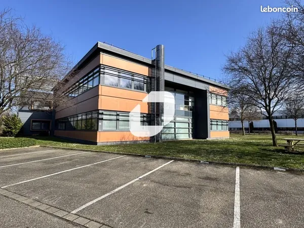 Bureaux 163 m²