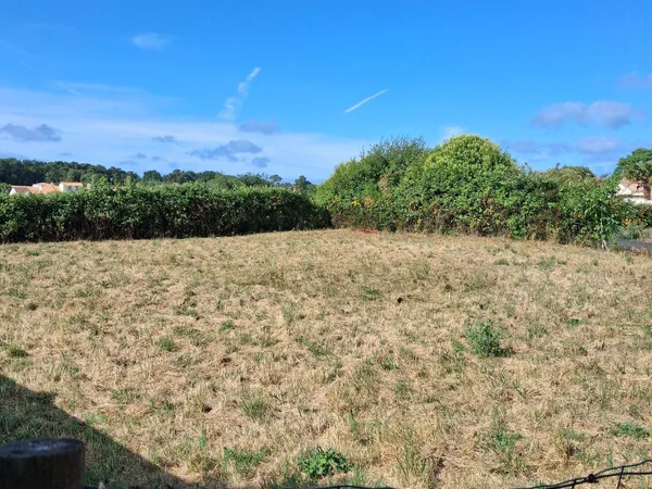 Terrain 470 m²