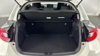 Toyota Yaris 116h Design 5p MY22 — photo 14