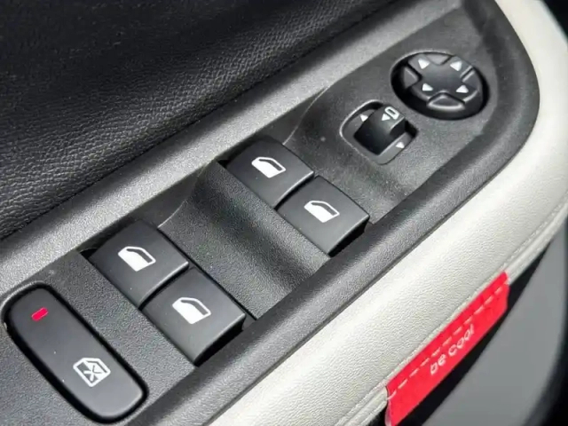Citroën C3 e- 113 ch autonomie confort — photo 15