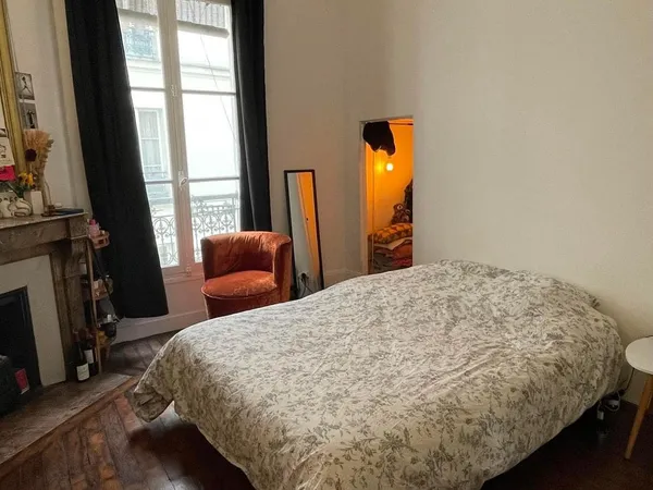 Sous-loue chambre colocation appartement 122m² Barbès