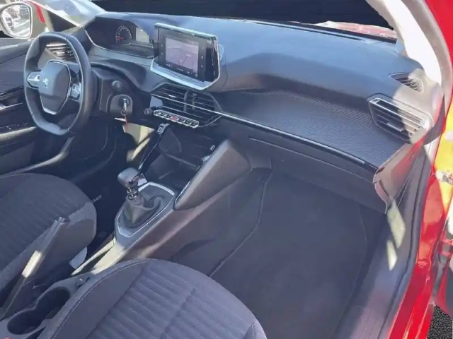 Peugeot 208 puretech 100 s&amp;s bvm6 — photo 18