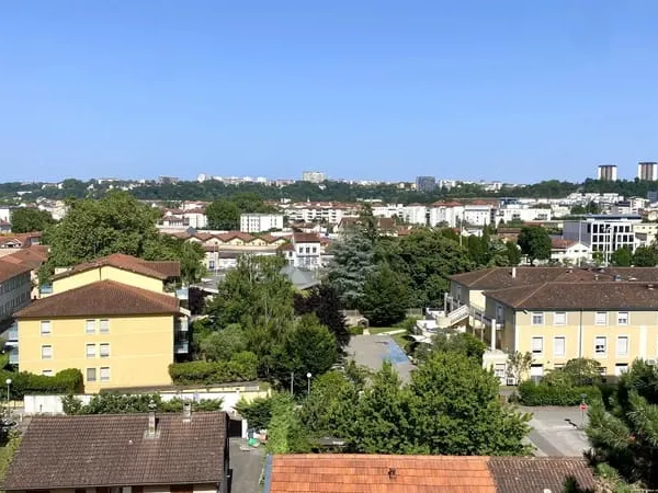 LYON 9EME - MONTRIBLOUD