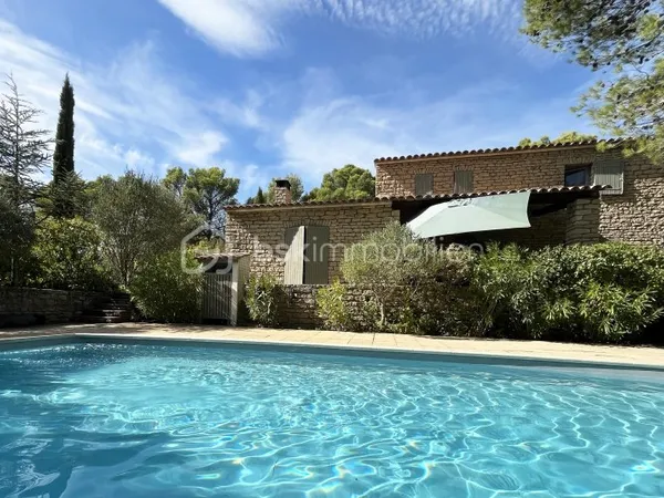 Maison 5 pièces 174 m²