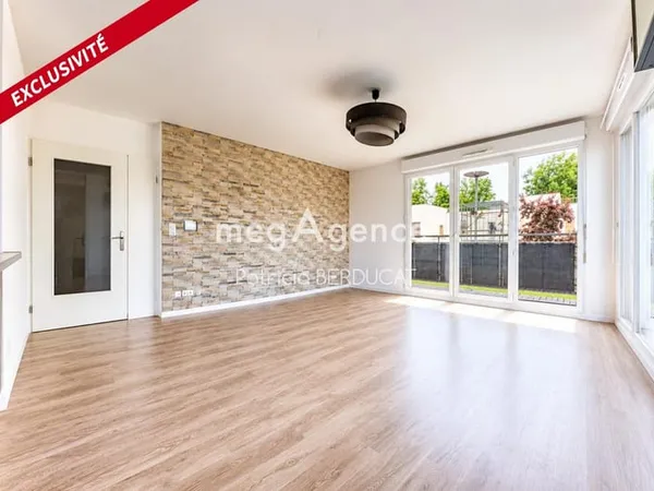 3 PIECES 66m² / 2 CHAMBRES avec extérieur et parking