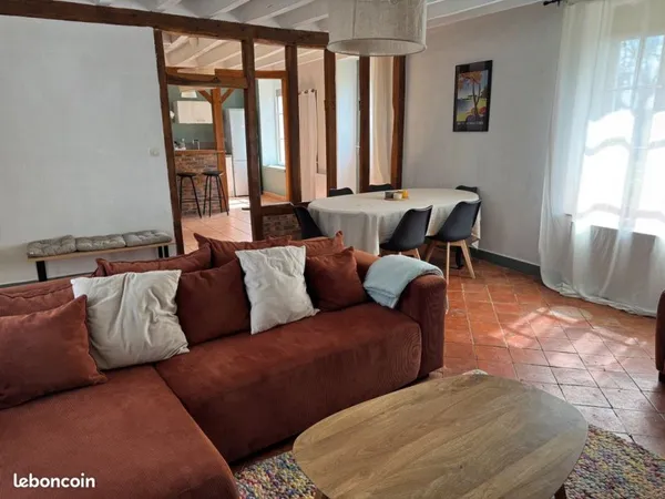 2 chambres à louer dans une maison indépendante