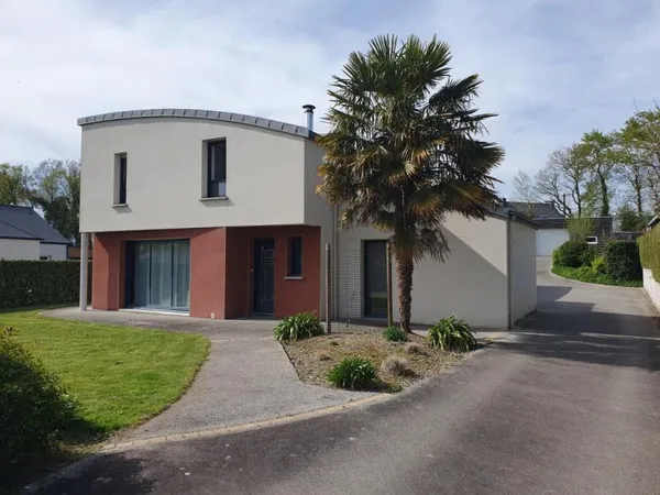 Agréable maison familiale et moderne de 176m² située à Loudéac