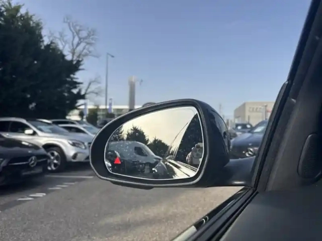 Mercedes Classe C 220 d berline amg lin — photo 12