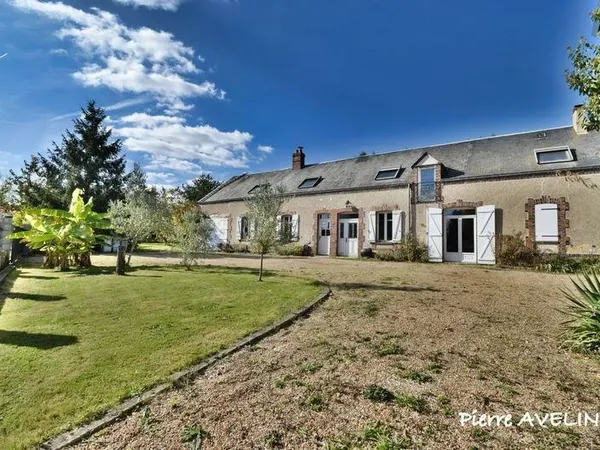 Maison 7 pièces 242 m²