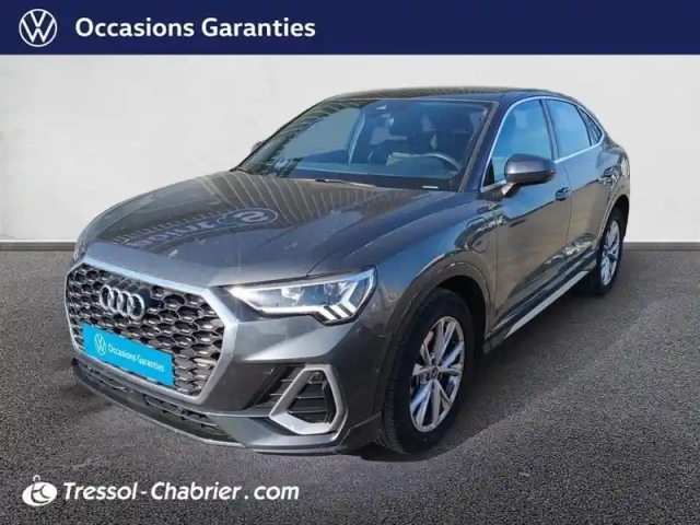 Audi Q3 45 tfsie 245 ch s tronic 6 s line — photo 1