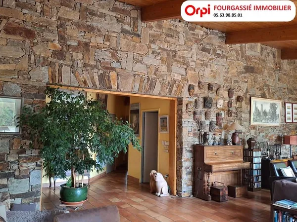 Maison 5 pièces 192 m²