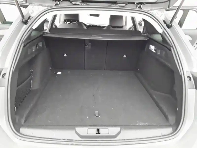 Peugeot 308 sw hybrid 145 e-dcs6 — photo 6