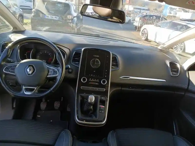 Renault Scenic blue dci 120 — photo 53