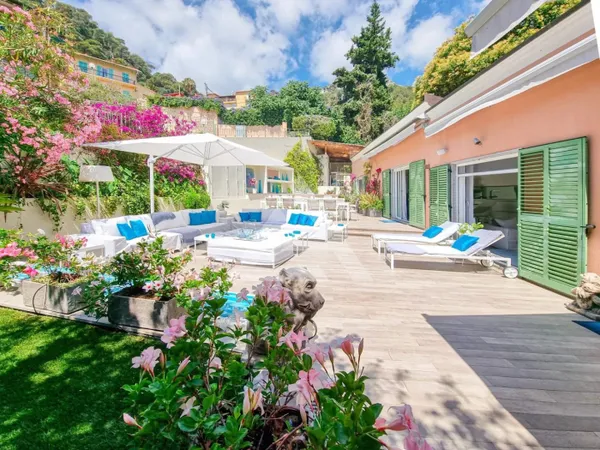 EZE - APPARTEMENT/VILLA - BORD DE MER