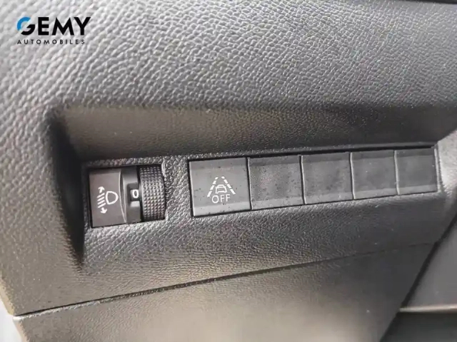 Peugeot 208 puretech 75 s&amp;s bvm5 — photo 49