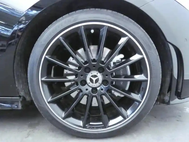 Mercedes Cla coupé 220 d amg line — photo 11