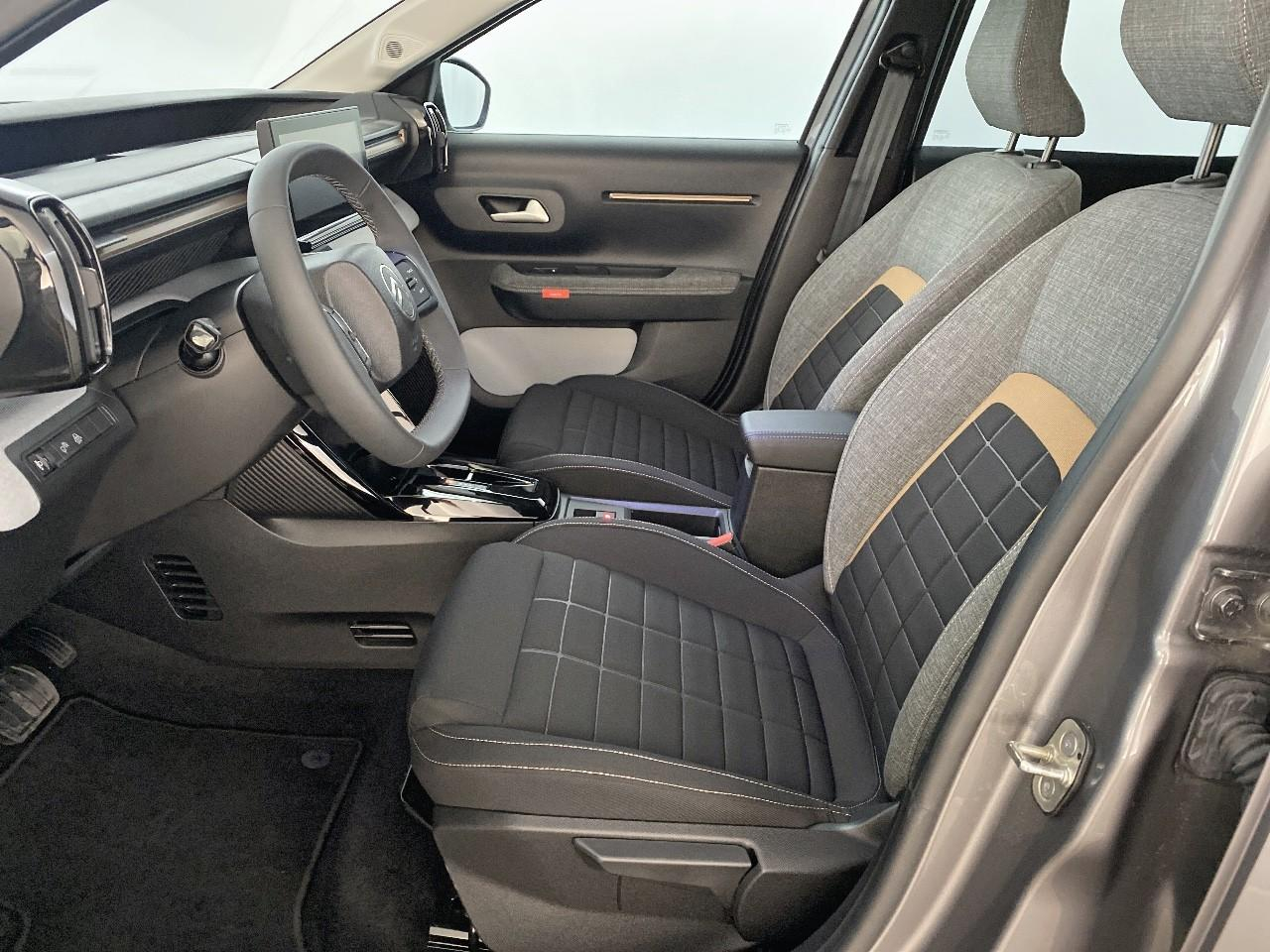 Citroën C3 Aircross hybride 145 ch aut plus — photo 9