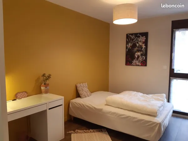 T4 - 79 m2 refait à neuf - Meublé - Ascenseur - Terrasse