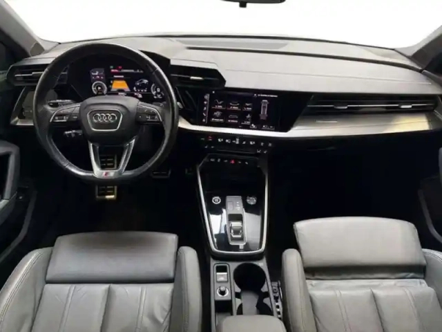 Audi A3 40 tfsie 204 s tronic 6 design — photo 7