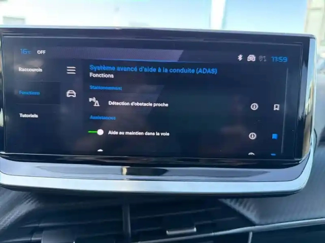 Peugeot 2008 hybrid 136 e-dcs6 — photo 22