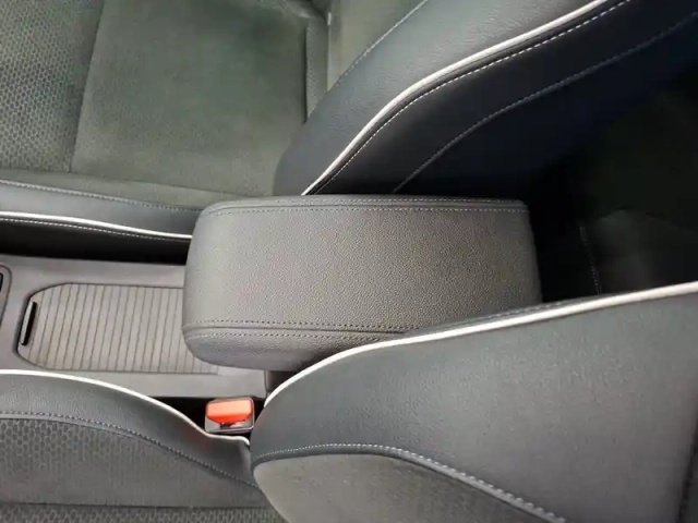 Renault Clio tce 130 edc fap — photo 23
