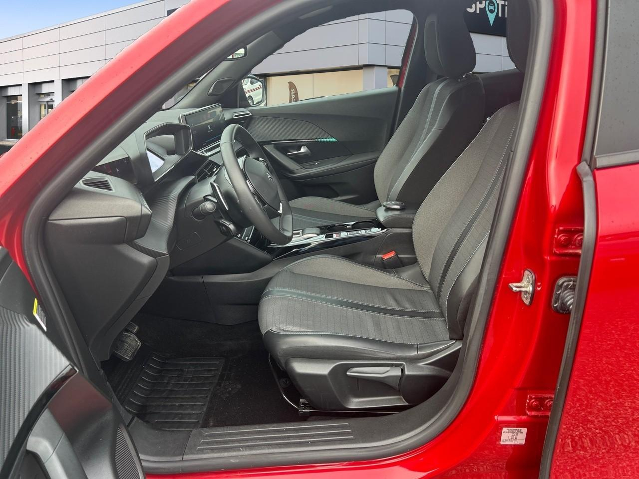 Peugeot 2008 1.2 puretech 130ch s&s allure pack eat8 — photo 9