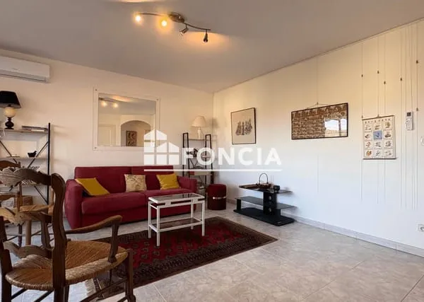 Spacieux T1 avec garage, résidence sécurisée