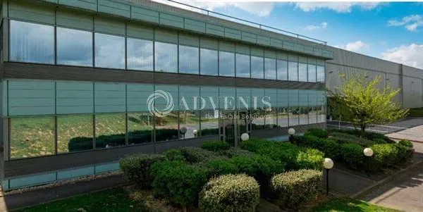 Entrepôt 15704 m²
