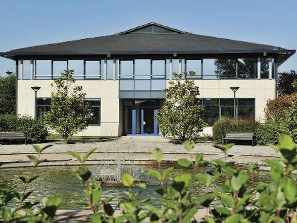 Bureaux 1335 m²