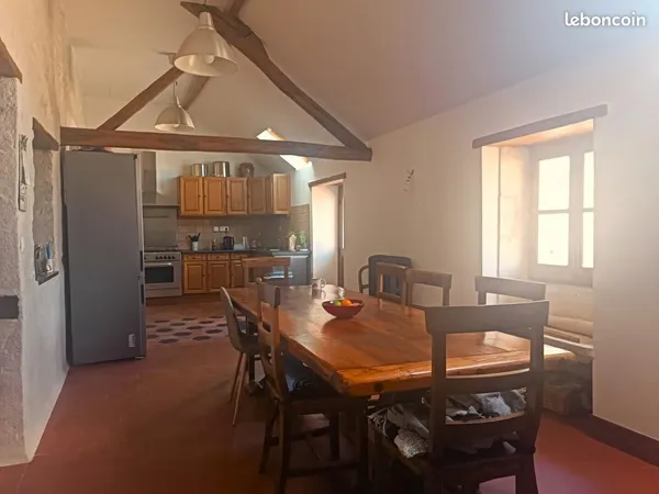 Maison 10 pièces 230 m²