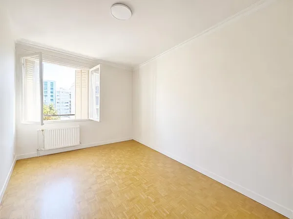 3 pièces avec balcon et box