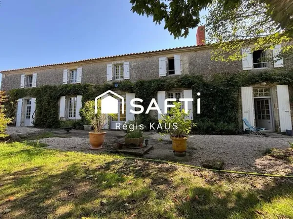 Maison 14 pièces 530 m²