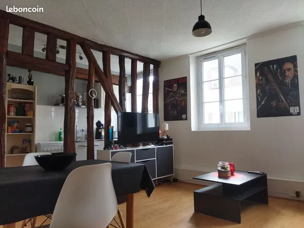 Loue Studio dans Anet Centre