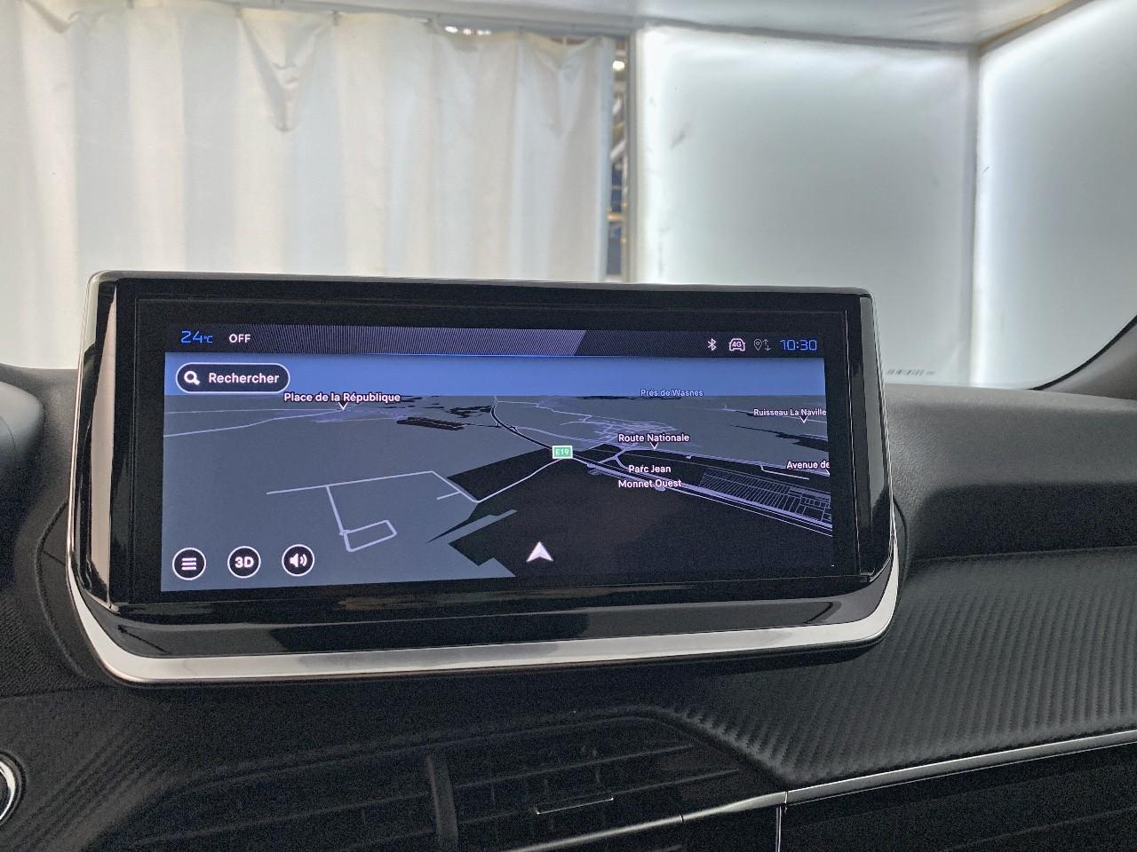 Peugeot 2008 hybrid 145 ch e-dcs6 allure — photo 14