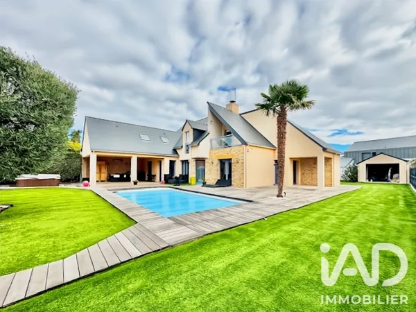 Maison 6 pièces 176 m²