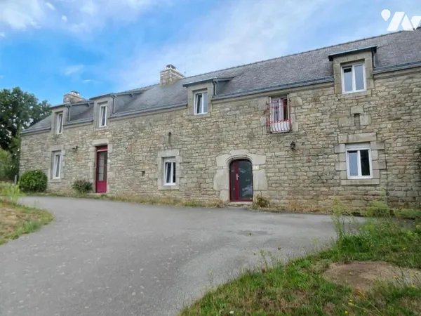 Maison 8 pièces 212 m²