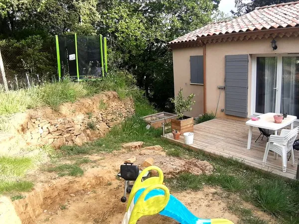 Maison mitoyenne, 65 m², 3 pièces avec jardin
