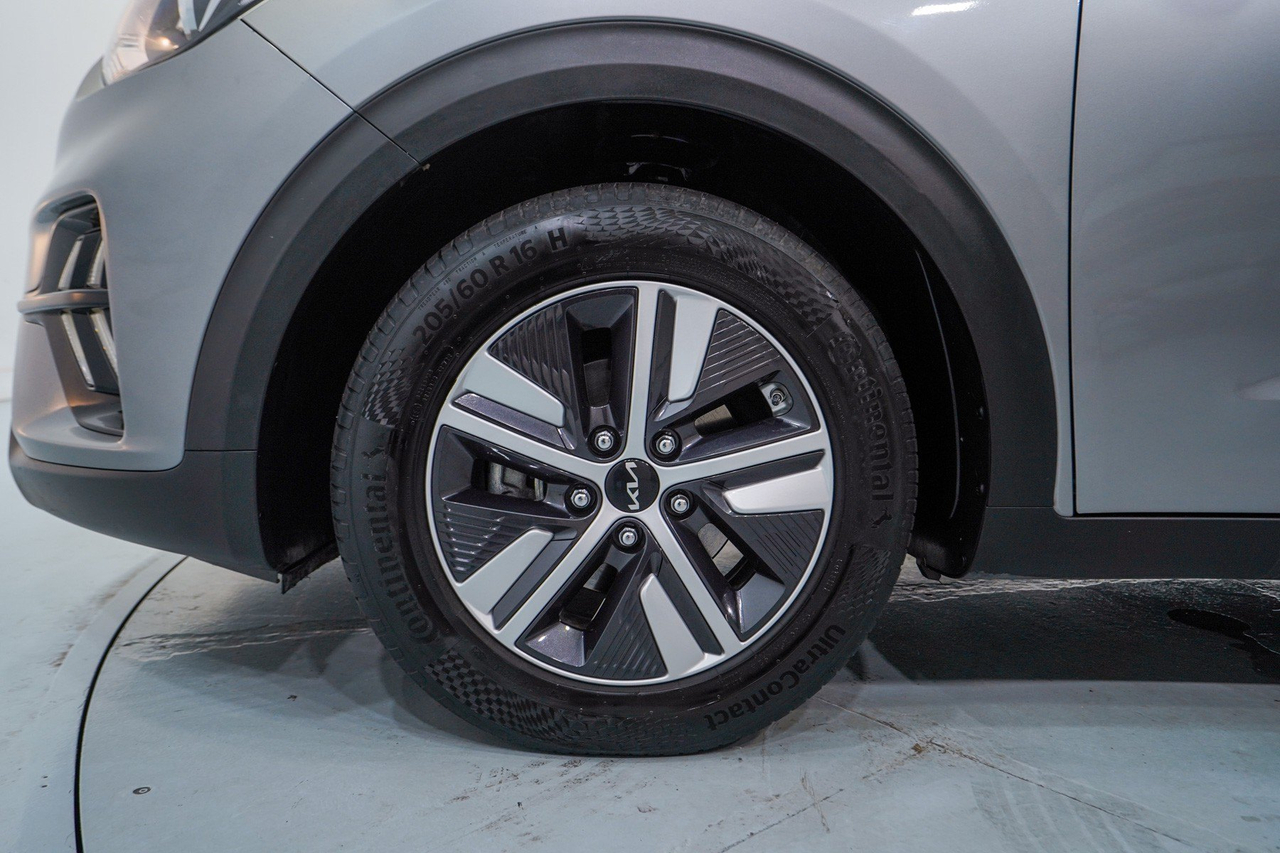 Kia Niro — photo 10