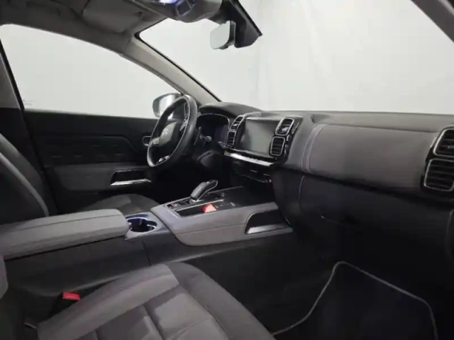 Citroën C5 Aircross hybrid rechargeable 225ch shine ë-eat8 — photo 10