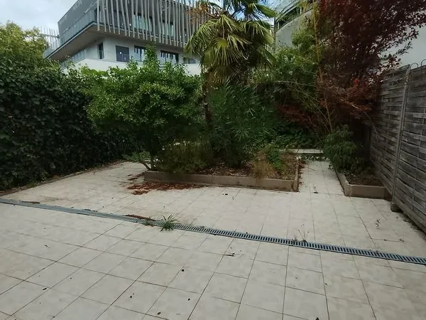 PAVILLON TYPE 4 SECTEUR BORDEAUX (PROCHE ST AUGUSTIN)