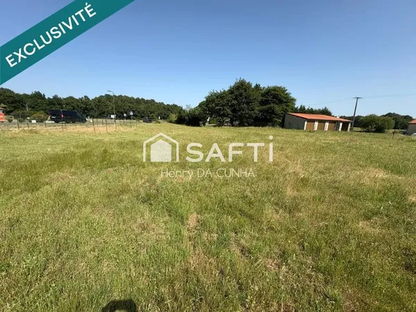 Terrain à bâtir de 989 m² à Liposthey !