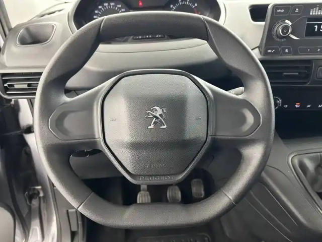 Peugeot Partner fourgon standard 650 kg bluehdi 100 s&amp;s bvm5 — photo 40