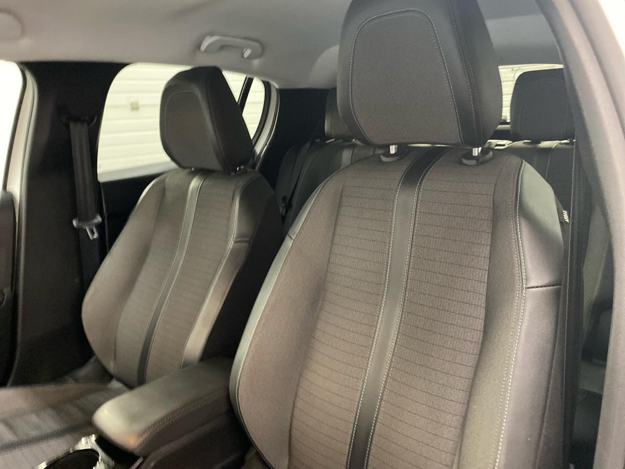 Peugeot 208 puretech 100 s&s eat8 allure — photo 10