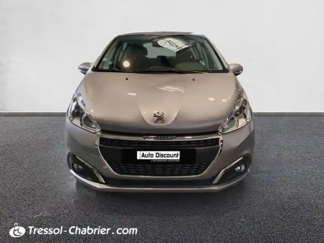 Peugeot 208 puretech 82ch s&amp;s bvm5 signature — photo 9