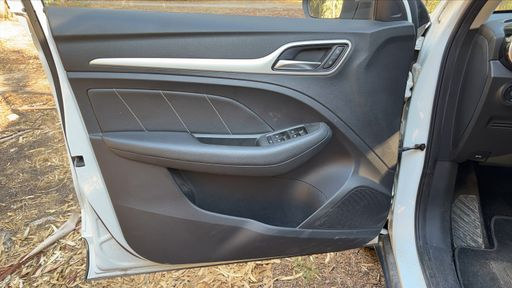 MG ZS 143 51 kWh - Luxury – 2021 – 23965 km – Électrique – Boîte Automatique — photo 23