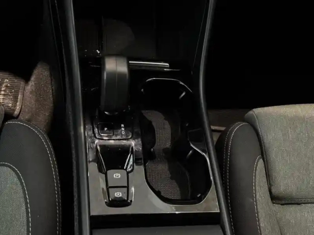 Volvo Xc40 b3 163 ch dct7 plus — photo 22