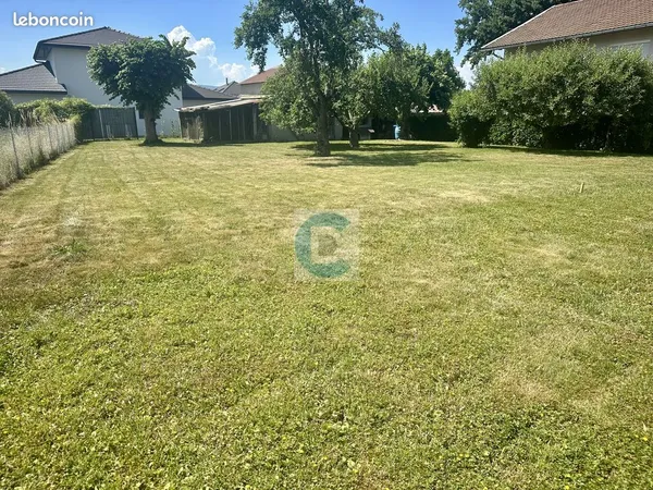 Terrain 640 m² Saint-Pierre-en-Faucigny